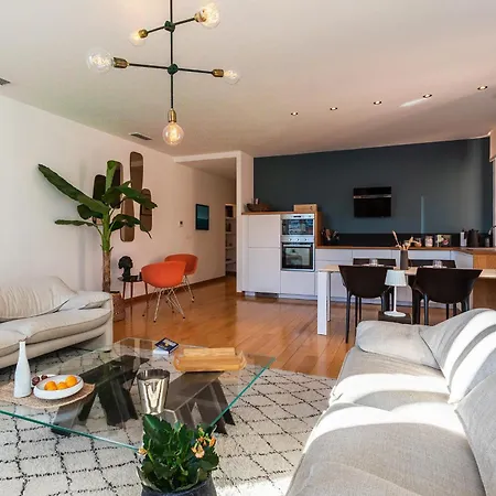 Port Lympia Ap4429 By Riviera Homes アパート